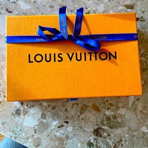 Louis Vuitton pull tab box and drawstring dustbag!!